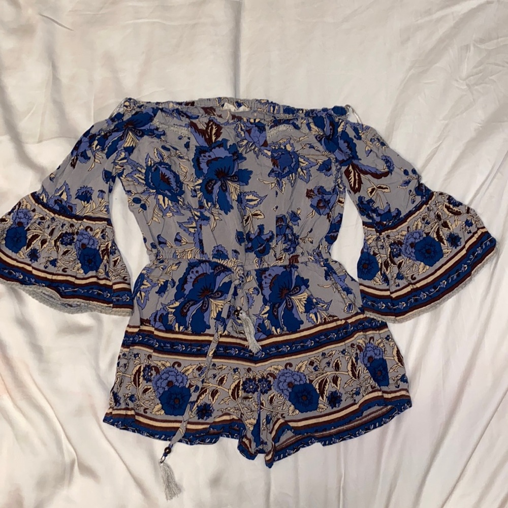 Angie Girls Romper Short Size Medium USED